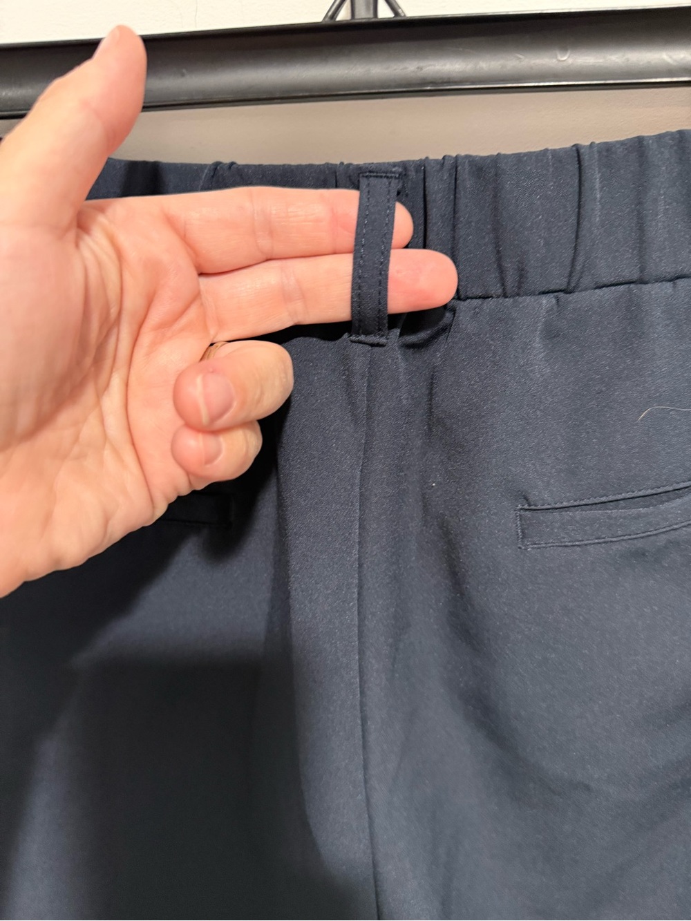 32 Degrees Navy Athletic Pleated High-Rise Shorts - Picture 6 of 7